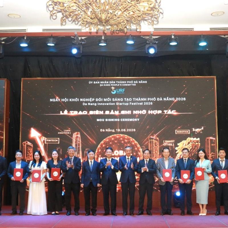 Kết nối nguồn lực, đưa startup ra thế giới