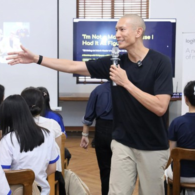 Logitech và TK Nguyễn mang “Creative Startup” đến cộng đồng sáng tạo trẻ