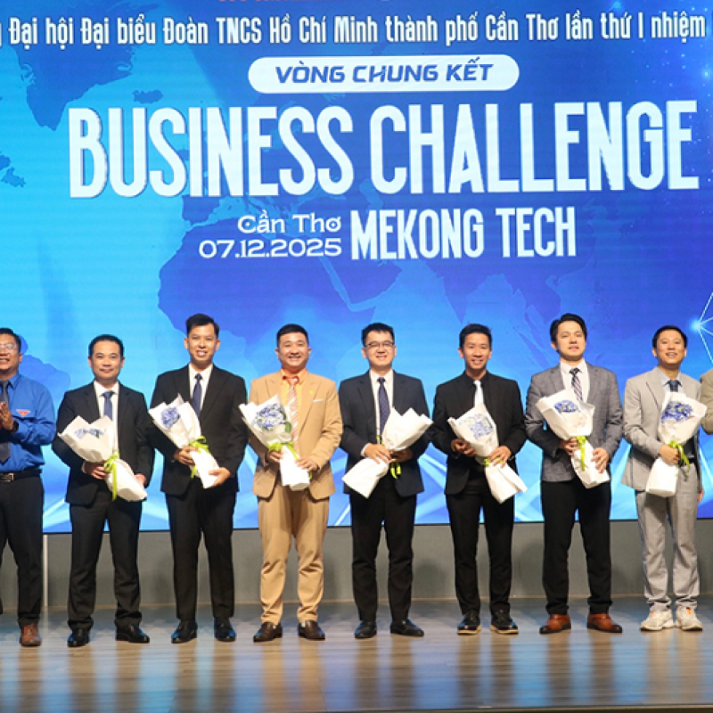 16 đội thi tranh tài tại cuộc thi khởi nghiệp Business Challenge năm 2025