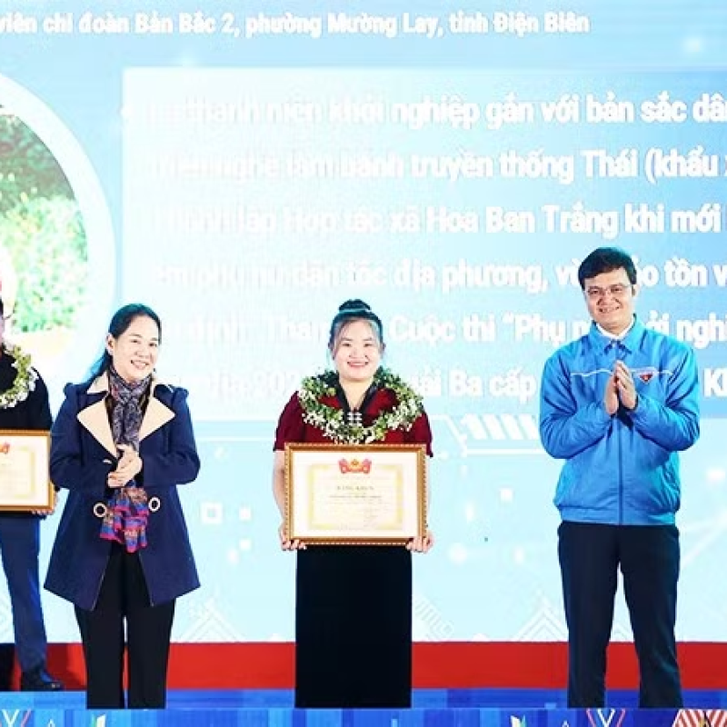 Khởi nghiệp từ đặc sản quê hương
